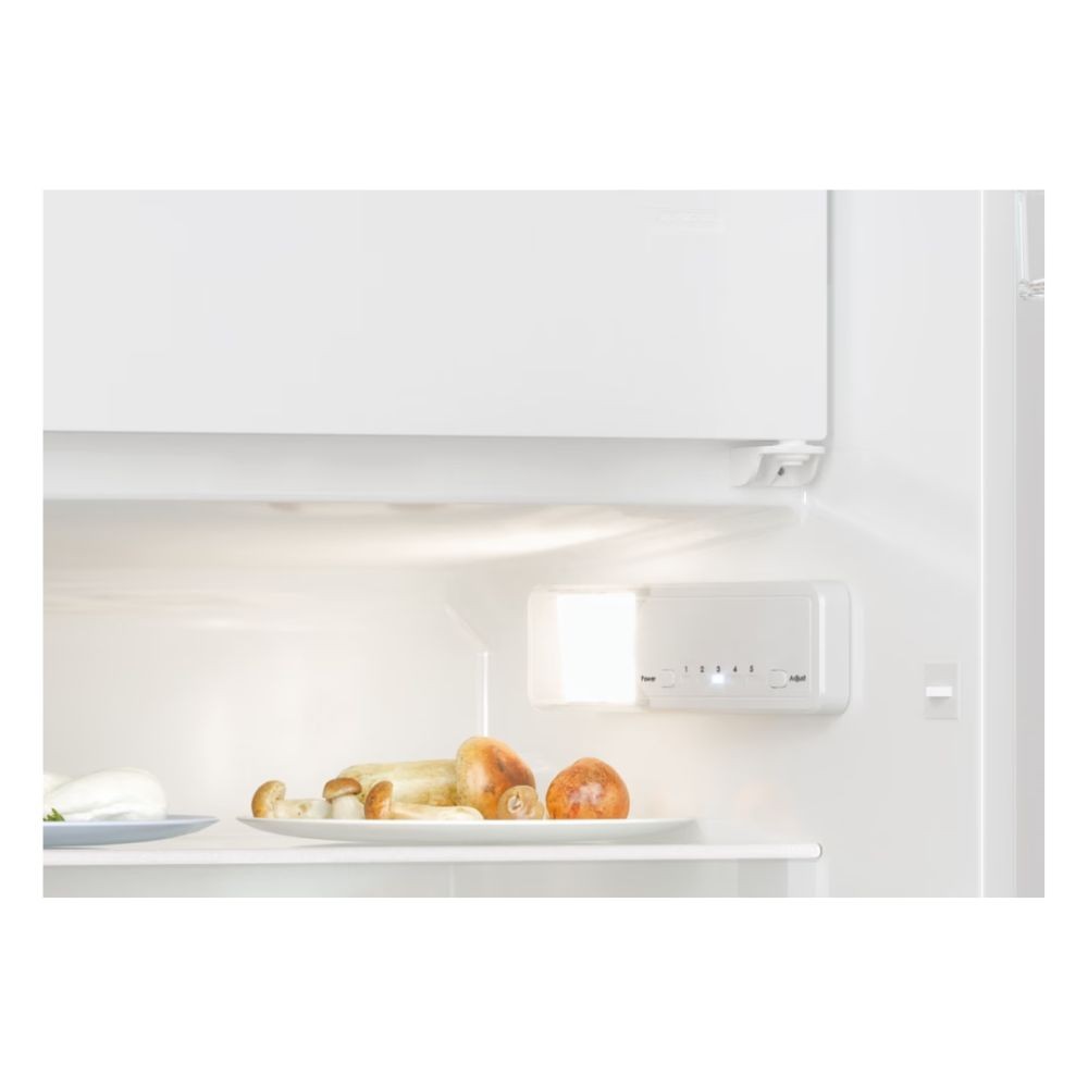 Frigorifero sottotavolo Candy CM4SE68W monoporta statico incasso 96 lt classe E